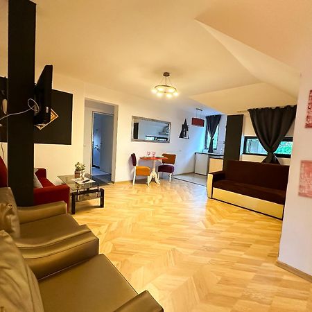 Millenium Apartment Central كرايوفا المظهر الخارجي الصورة